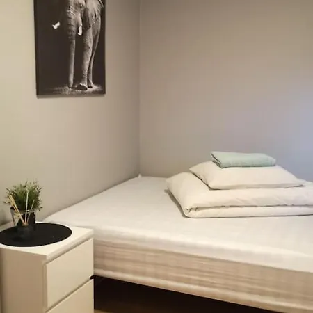 Διαμέρισμα Funkelia Near Senter