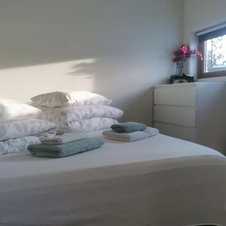 Funkelia Near Senter *